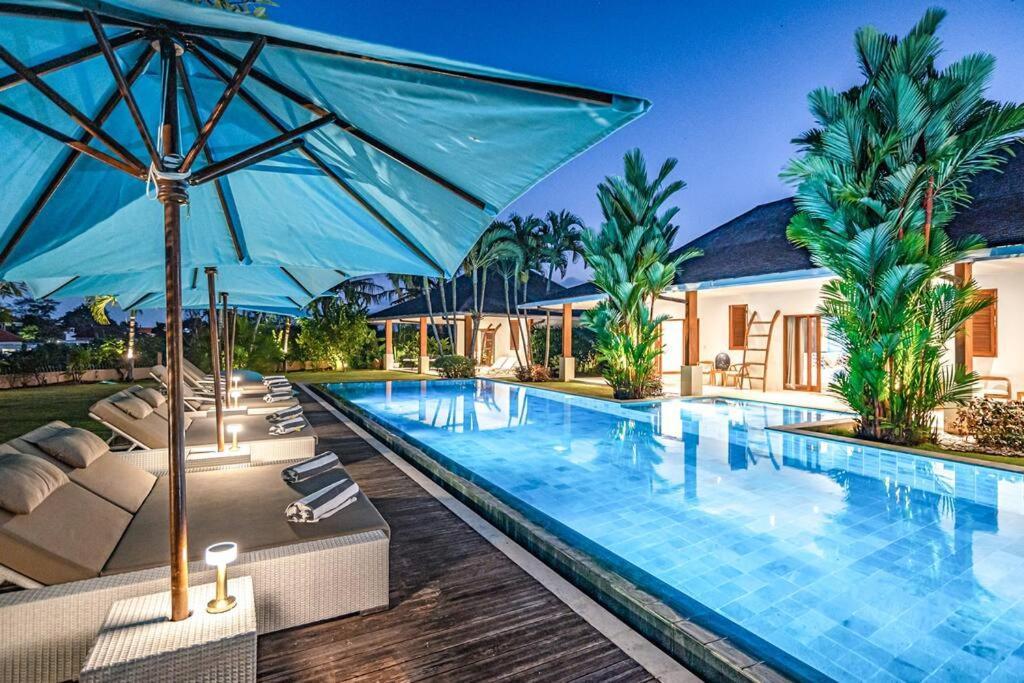 Villa Mimpi Nyata 坎古 外观 照片