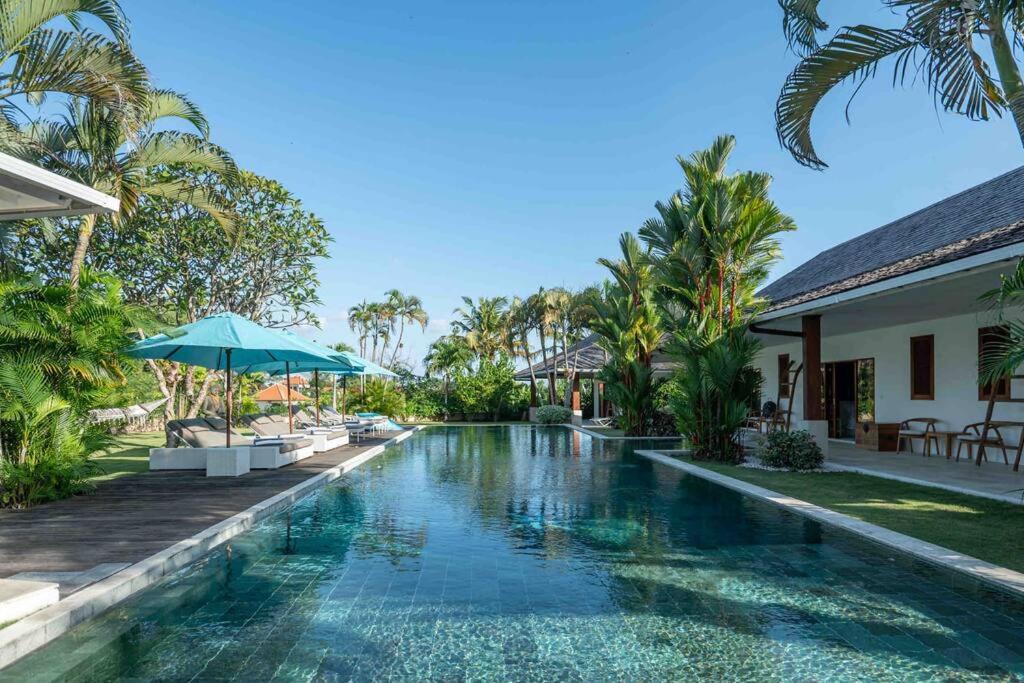 Villa Mimpi Nyata 坎古 外观 照片